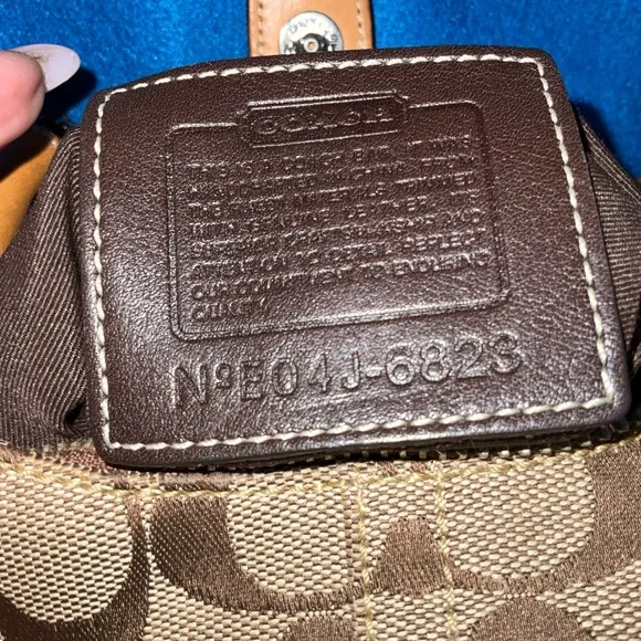 Coach Hampton Hobo Bag Y2K-era from 2004 - Picture 9 of 16